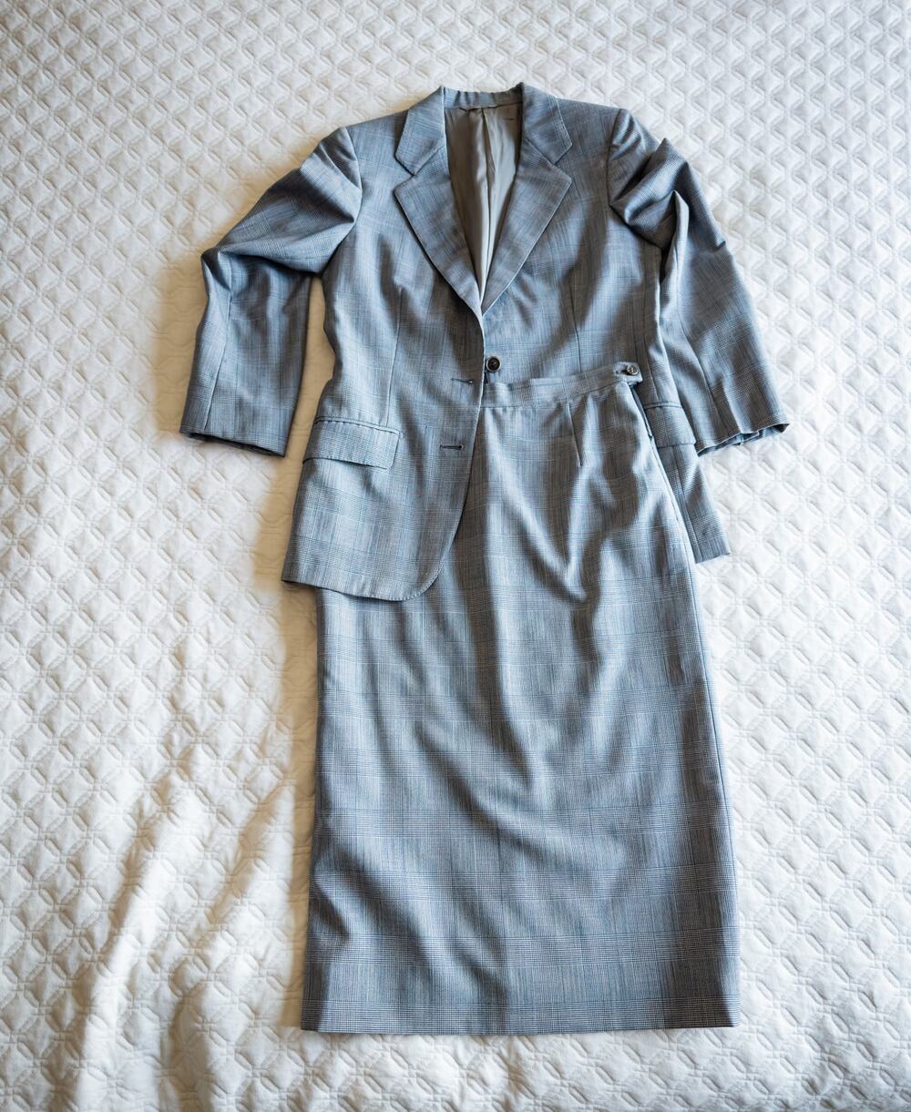 Burberry Vintage Suit (Single-Breasted Blazer & Skirt) Grey White Plaid EU 40
